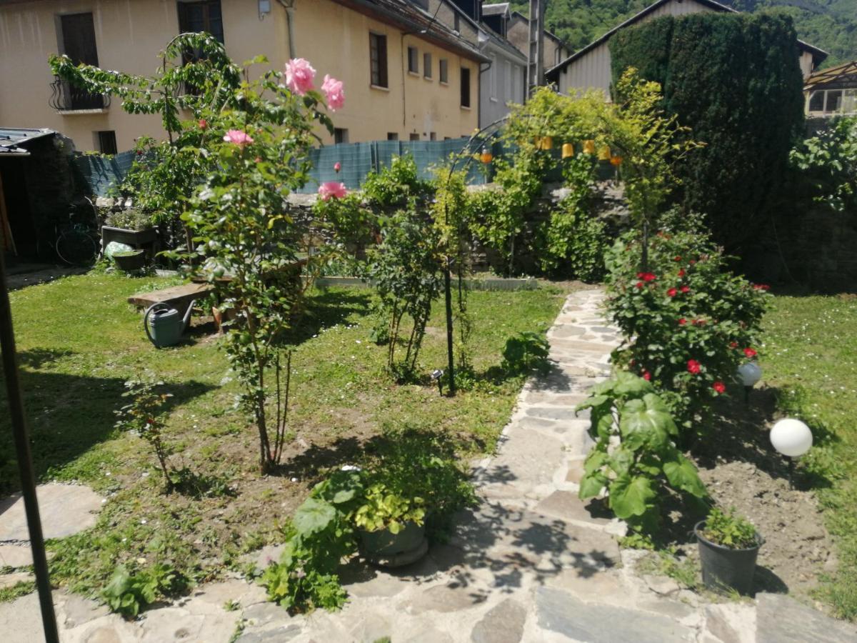 Les Rosiers Villa Bagneres-de-Luchon Bagian luar foto